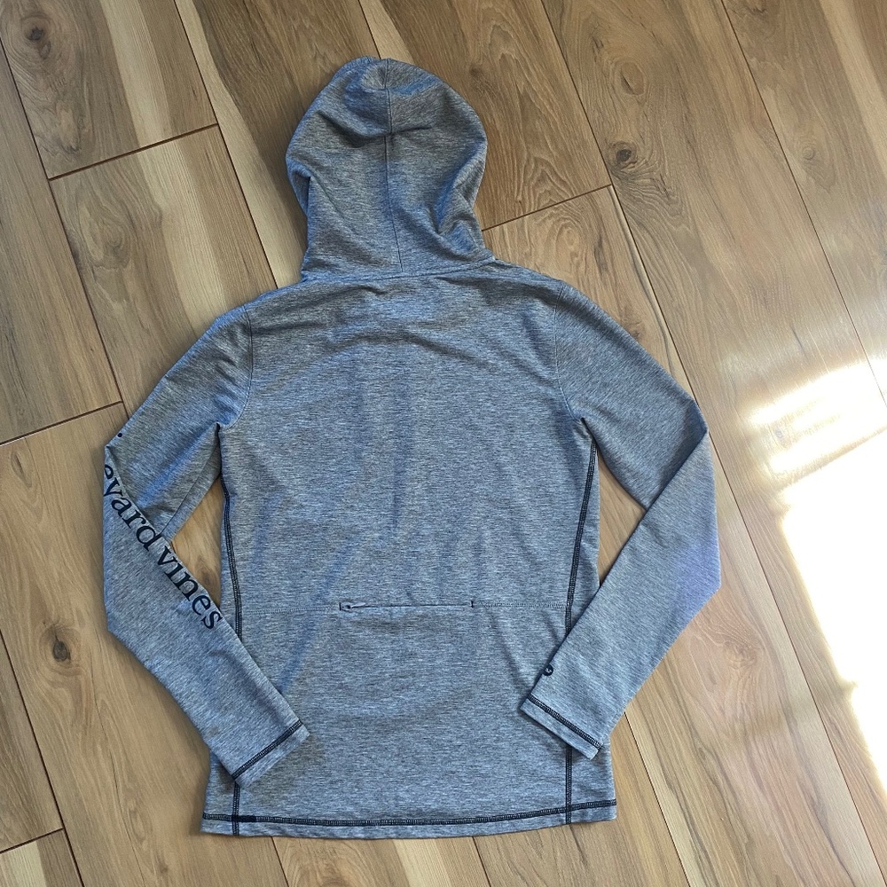 Vineyard Vines Long Sleeve Whale Performance Hoodie - Picture 3 of 10